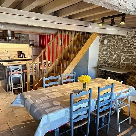 Chalet Confortable A Avec Vue Sur La Montagne